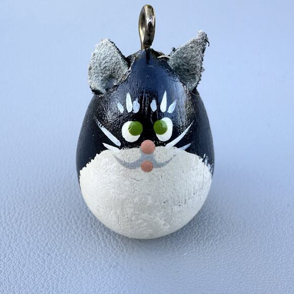 Tuxedo Cat Gourdament Hand-Painted Gourd Cat Ornament Kitty Lover Cute Folk Art - Picture 1 of 4